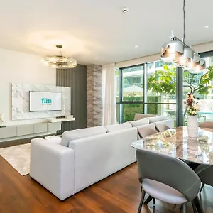  Apartment Fam Living - Walk - Opulent Living United Arab Emirates